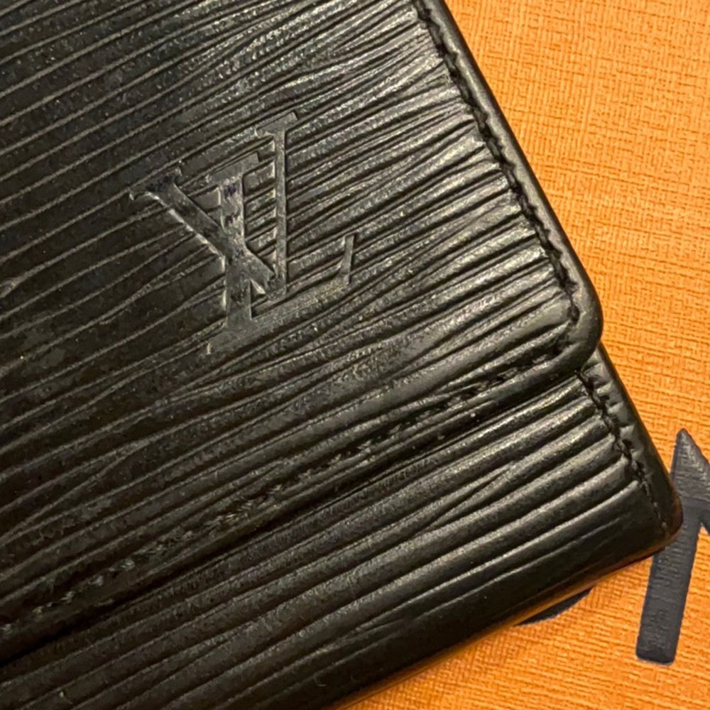 Louis Vuitton Epi Black Wallet - EXCELLENT CONDITION!!!